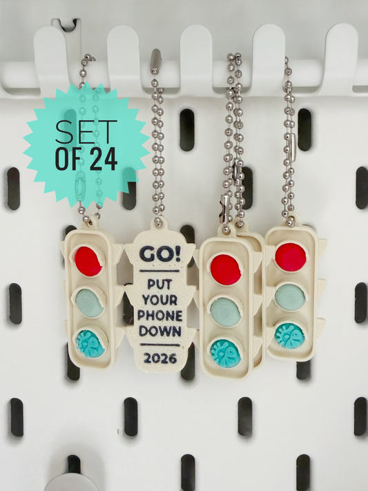GO! Traffic Light Keychain Charms (24 pcs)