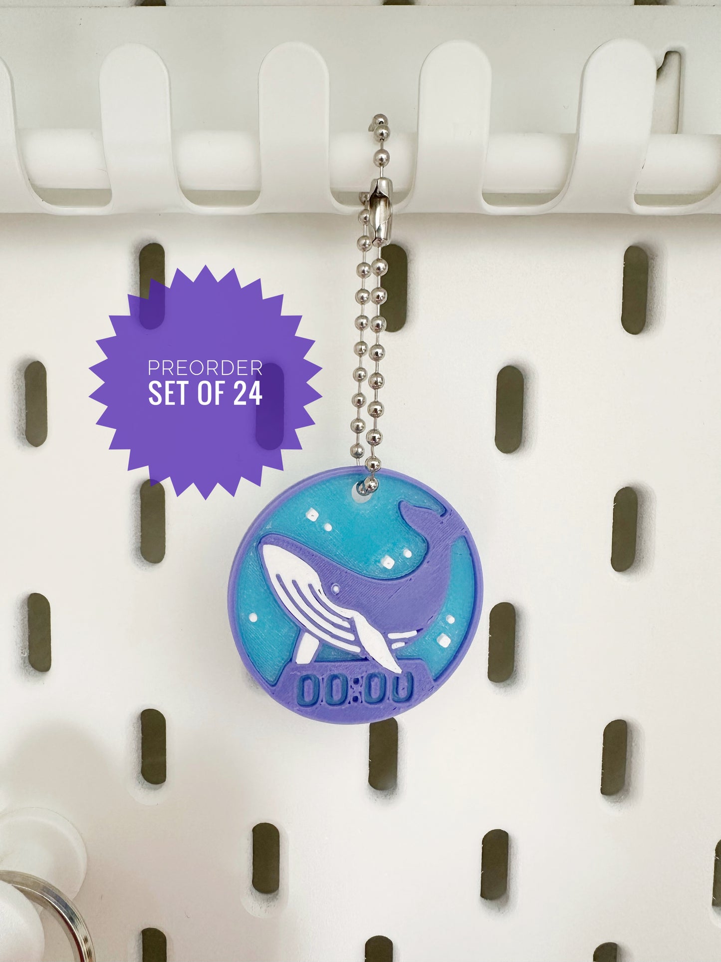 [PREORDER] Glow-in-the-Dark 00:00 Whale (24 pcs)