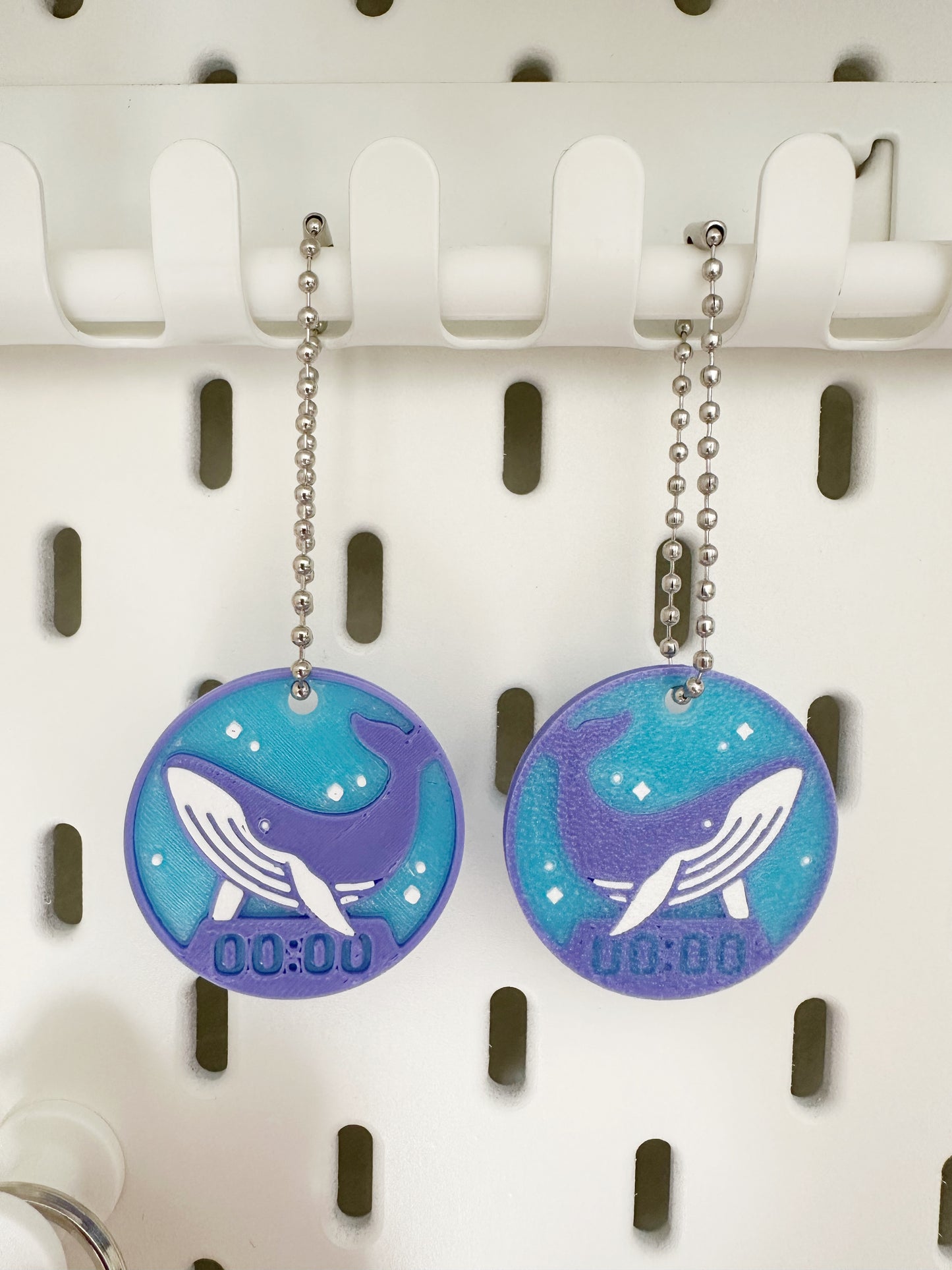 [PREORDER] Glow-in-the-Dark 00:00 Whale (24 pcs)